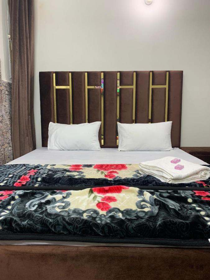 Eden Plus Executive Hotel Lahor Dış mekan fotoğraf