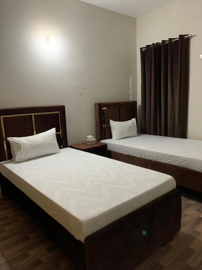 Eden Plus Executive Hotel Lahor Dış mekan fotoğraf